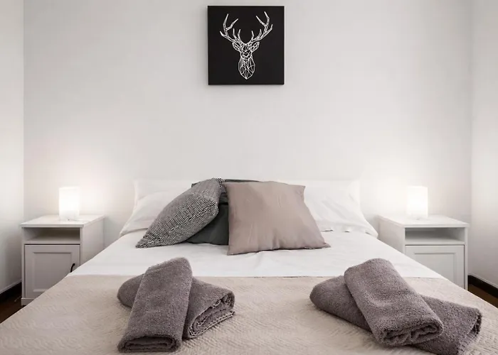 Appartamento Milanrentals - Rossini Milano